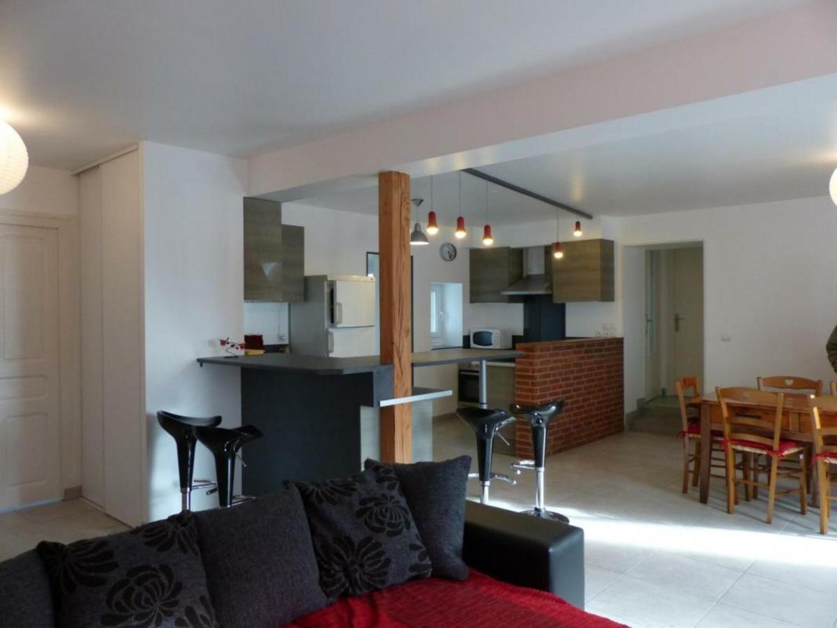 Maison Renovee Avec Cour Privee, Proche De Gannat, 3 Chambres, Animaux Acceptes, Equipements Modernes. - Fr-1-489-37 Poezat Zewnętrze zdjęcie