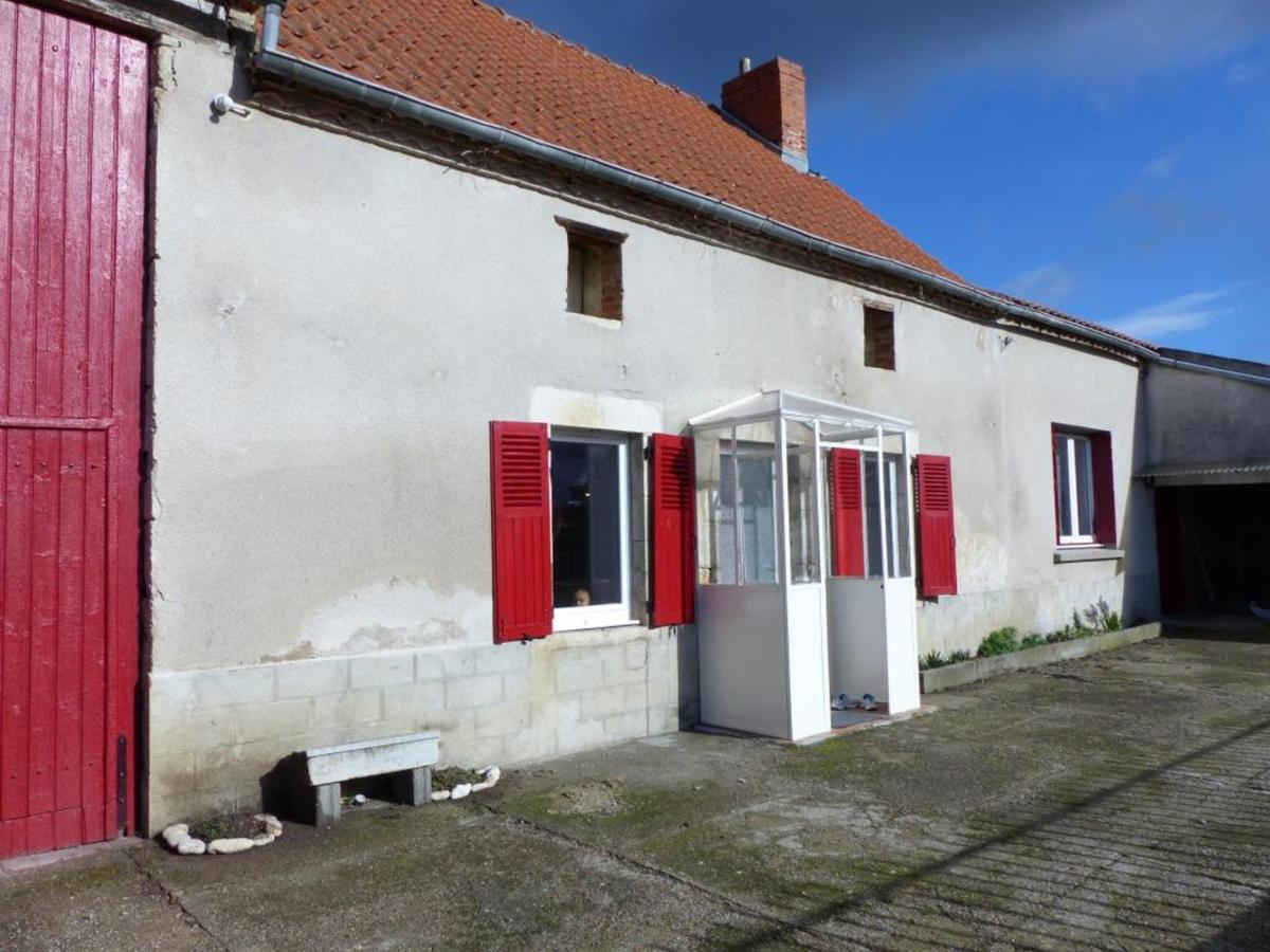 Maison Renovee Avec Cour Privee, Proche De Gannat, 3 Chambres, Animaux Acceptes, Equipements Modernes. - Fr-1-489-37 Poezat Zewnętrze zdjęcie